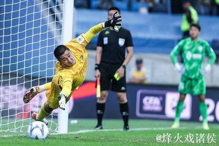 法比奥亲了连扑点球的侯森-要是没有他 我就完了